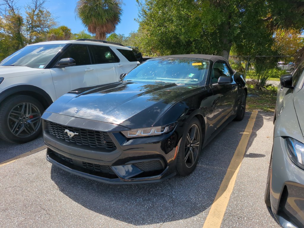 Certified 2024 Ford Mustang Premium RWD image 5