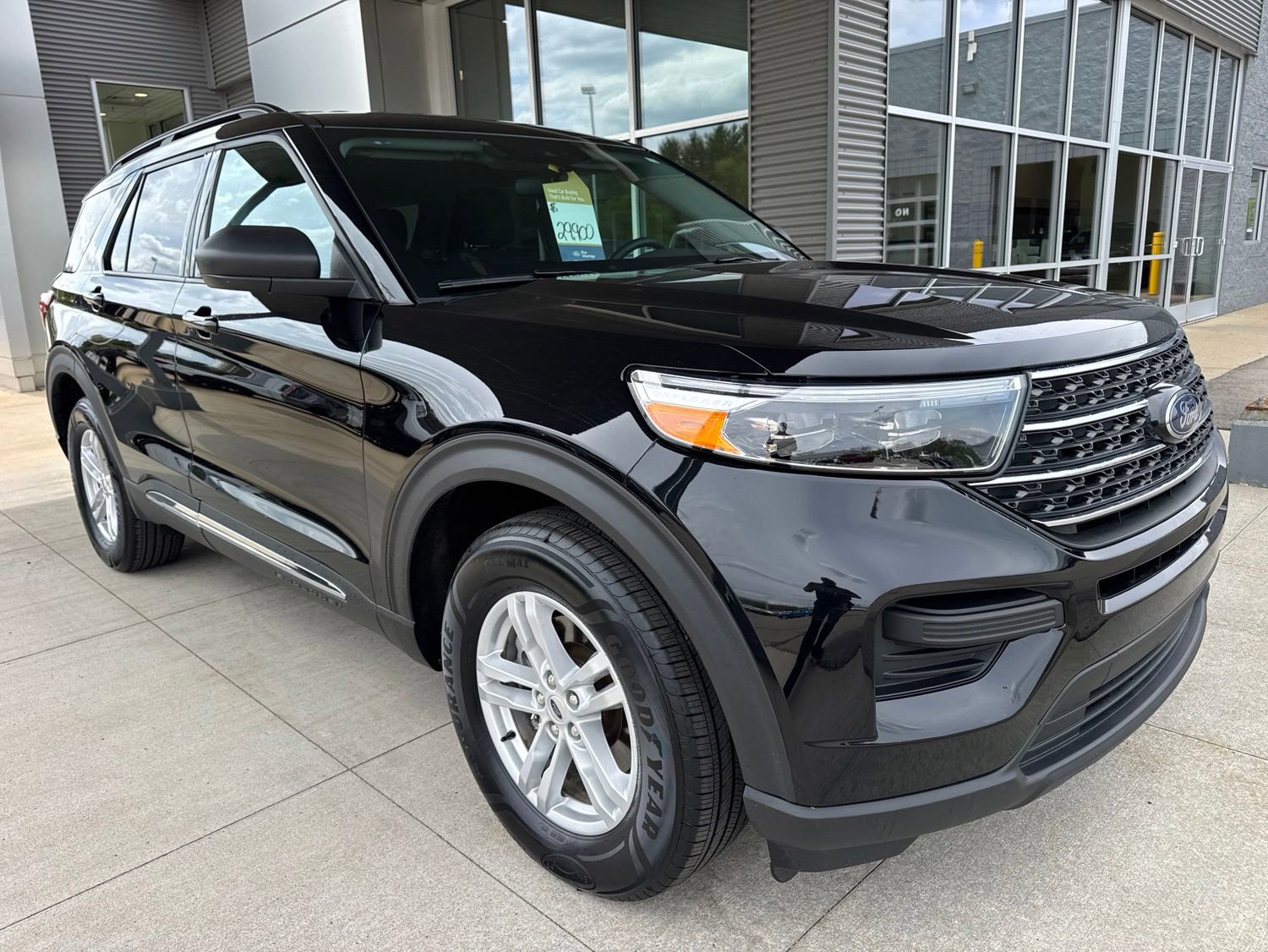 Certified 2023 Ford Explorer XLT AWD/4WD image 11