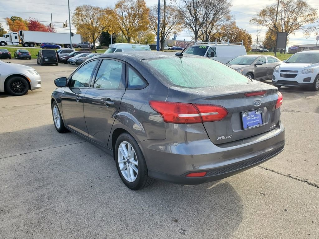 Certified 2016 Ford Focus SE image 3