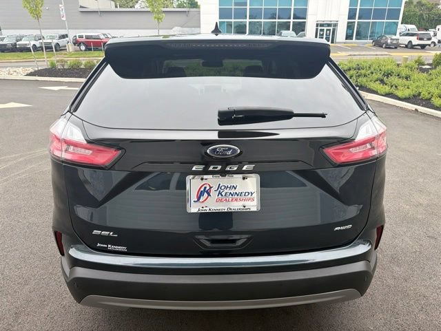 Certified 2023 Ford Edge SEL w/ Convenience Package AWD/4WD image 4