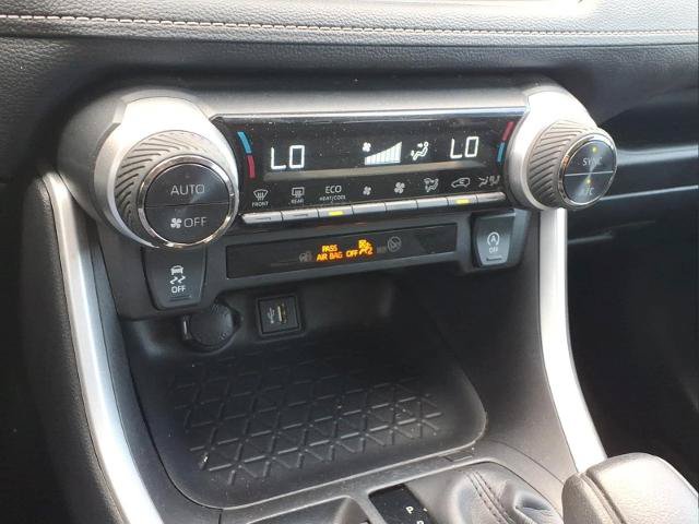 Used 2024 Toyota RAV4 XLE FWD image 24