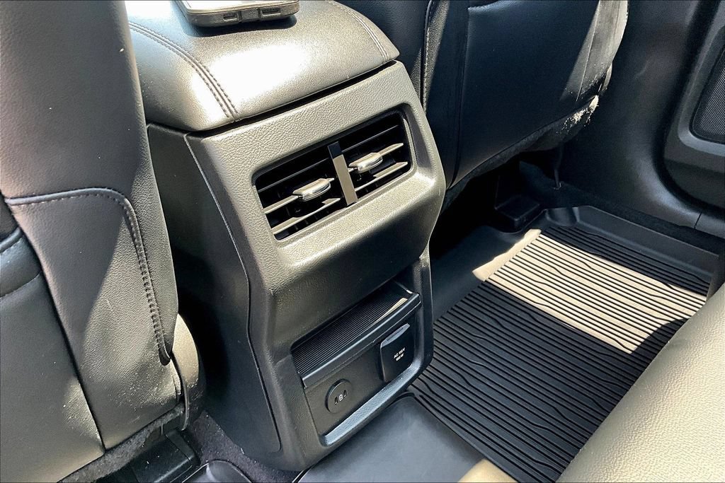 Certified 2023 Ford Edge SEL w/ Convenience Package AWD/4WD image 13
