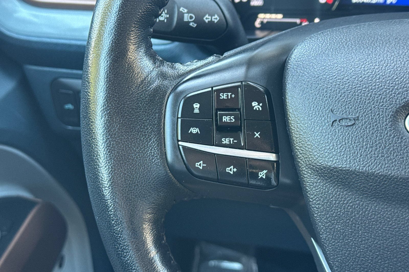 Certified 2022 Ford Maverick Lariat w/ Lariat Luxury Package AWD/4WD image 35