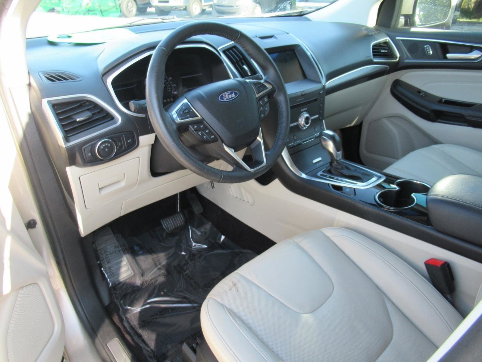 Certified 2017 Ford Edge Titanium w/ Equipment Group 301A image 16