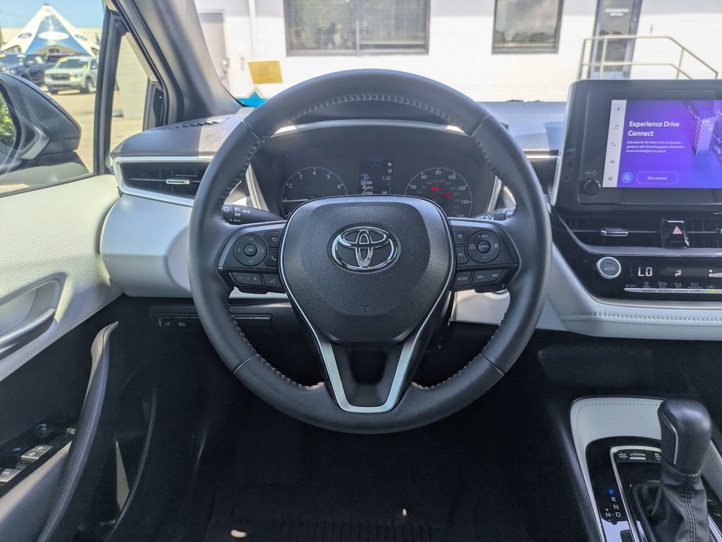 Used 2025 Toyota Corolla SE FWD image 15