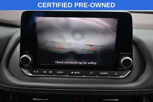 Used 2023 Nissan Rogue S AWD/4WD image 17