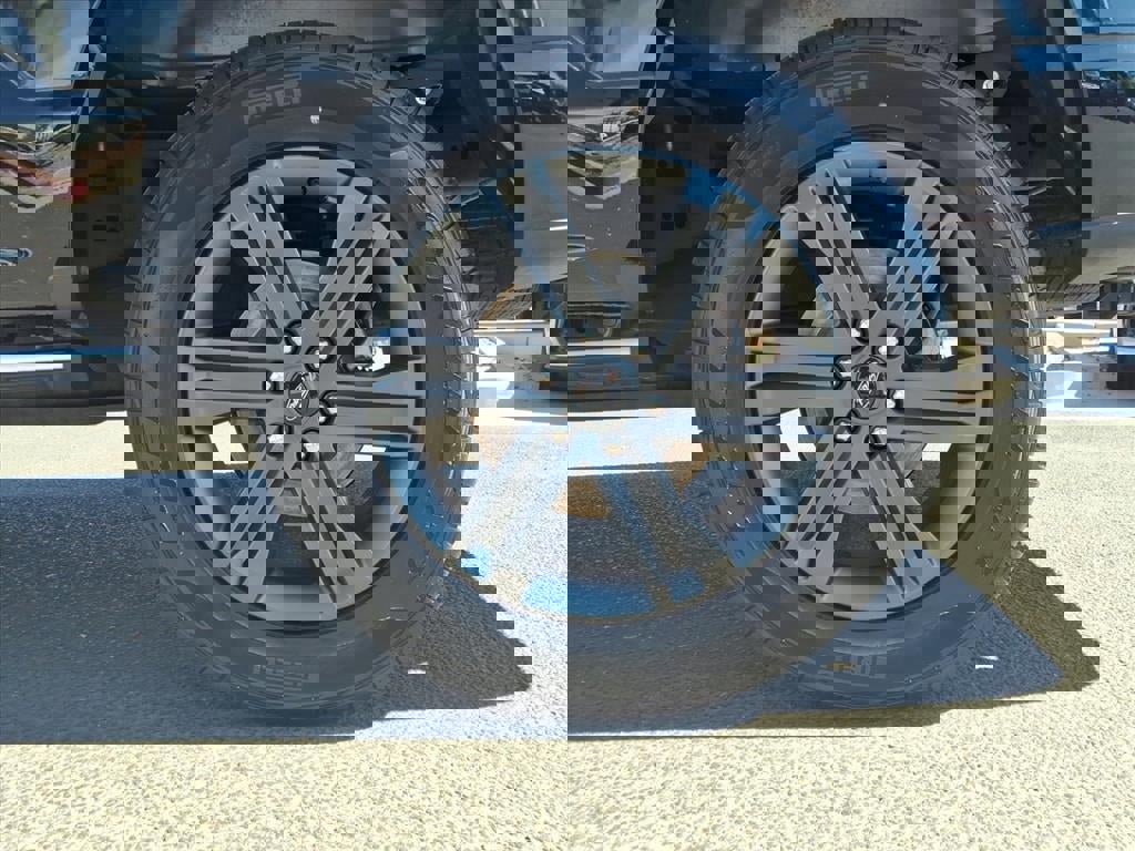 Certified 2023 Ford F150 Lariat w/ Equipment Group 502A High image 9