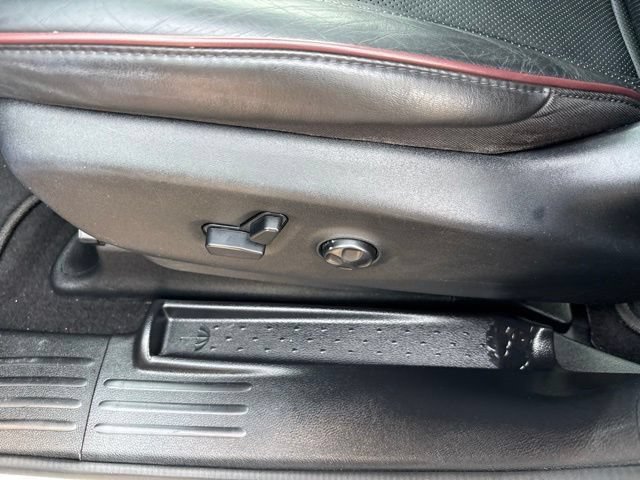 Used 2020 Chrysler Pacifica Limited FWD image 19