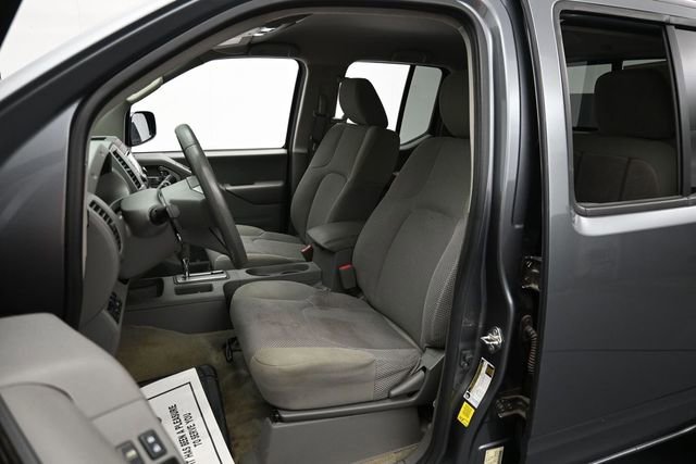 Used 2018 Nissan Frontier SV AWD/4WD image 11