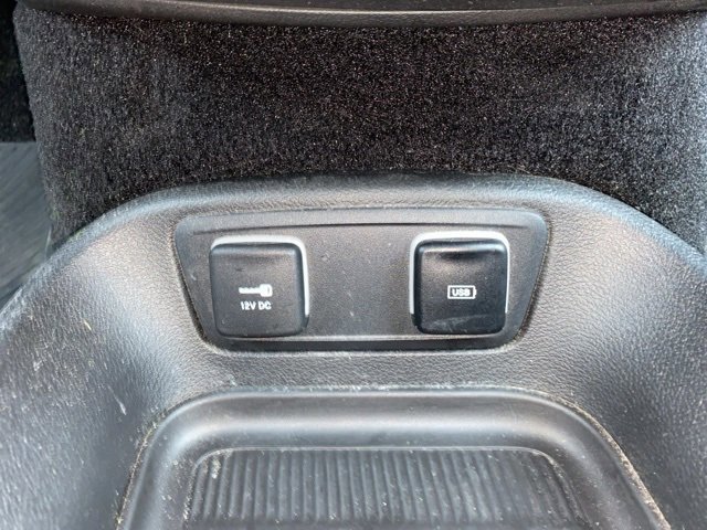 Used 2018 Chrysler Pacifica Touring-L Plus image 18