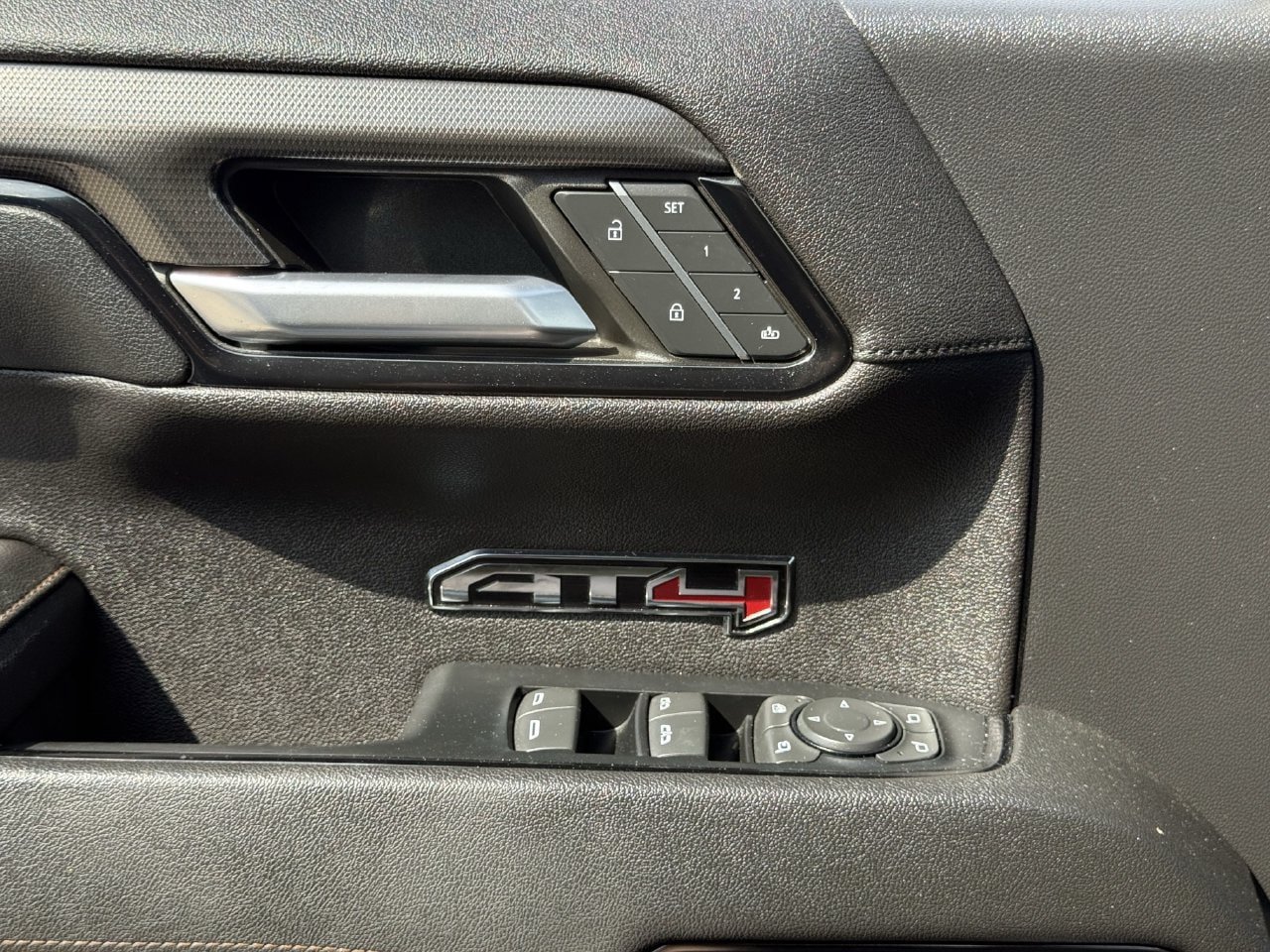 Used 2023 GMC Sierra 1500 AT4 w/ AT4 Premium Package AWD/4WD image 25