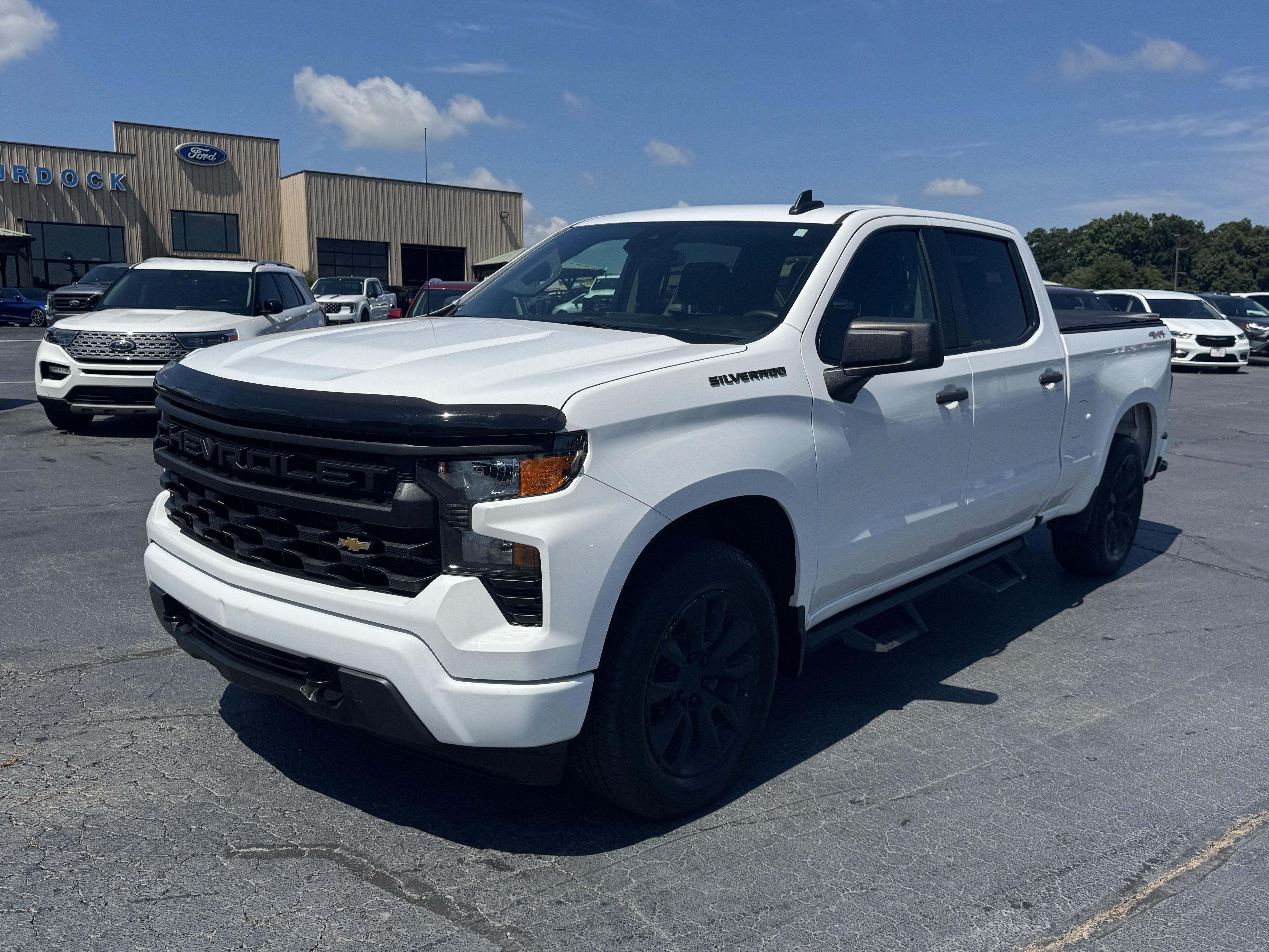 Used 2024 Chevrolet Silverado 1500 Custom AWD/4WD image 2