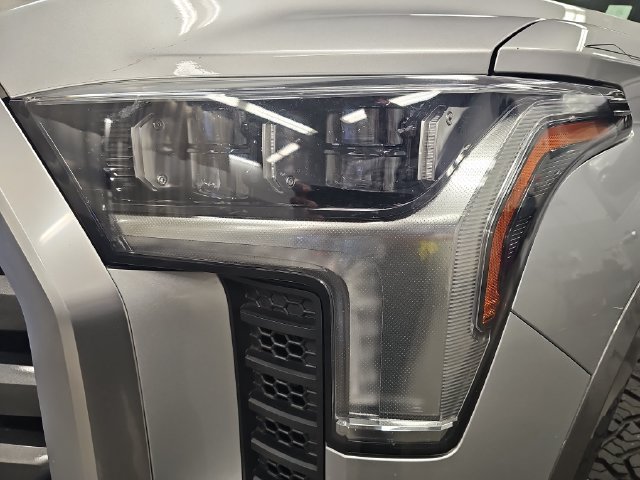 Used 2024 Toyota Tundra Limited AWD/4WD image 30