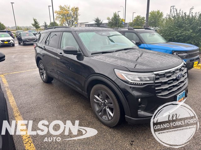 Certified 2026 Ford Explorer Active w/ Active Comfort Package AWD/4WD image 1