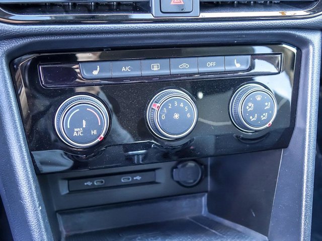 Used 2023 Volkswagen Taos SE w/ Black Wheel Package image 23