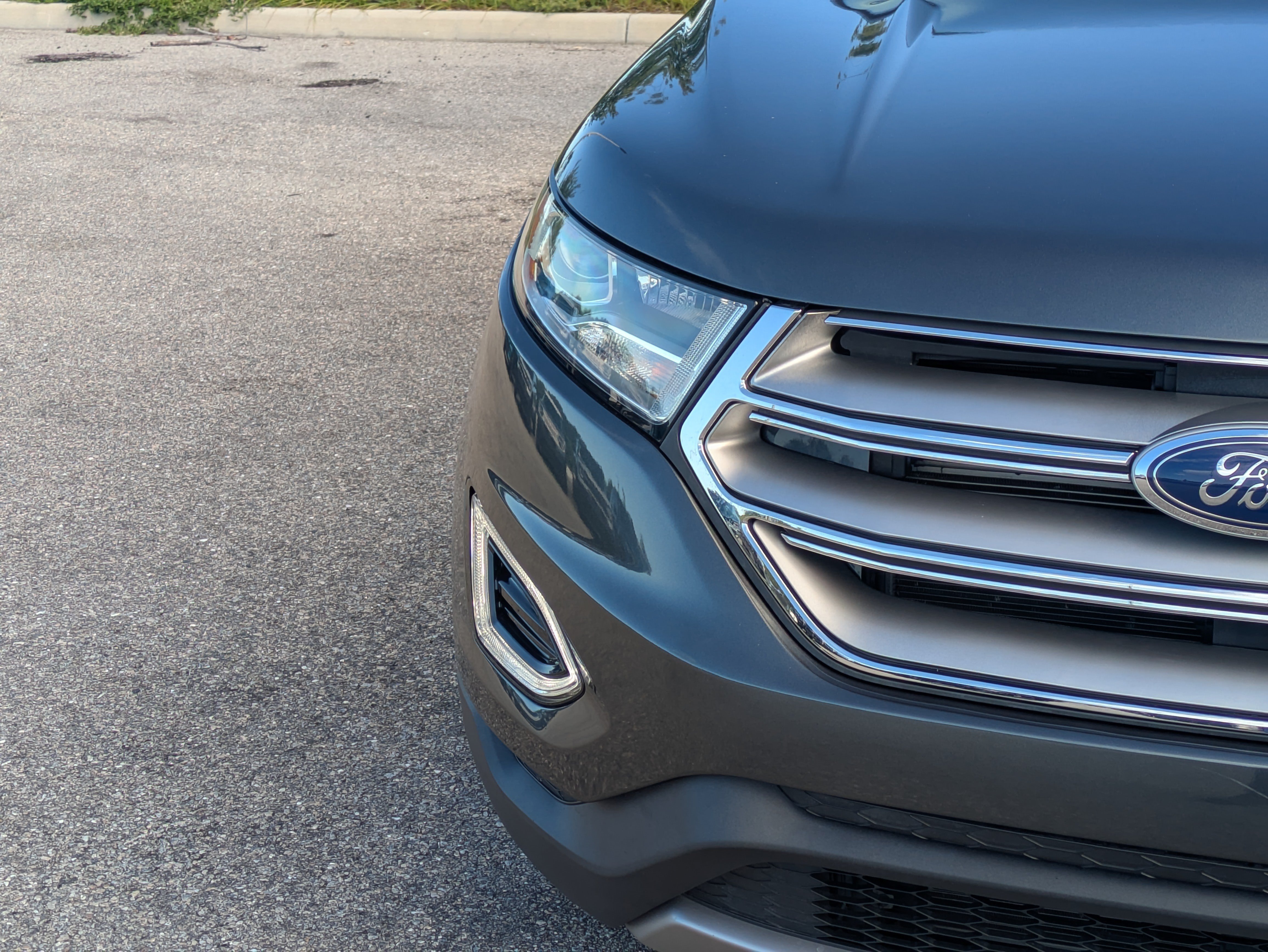 Certified 2018 Ford Edge Titanium w/ Equipment Group 301A FWD image 10