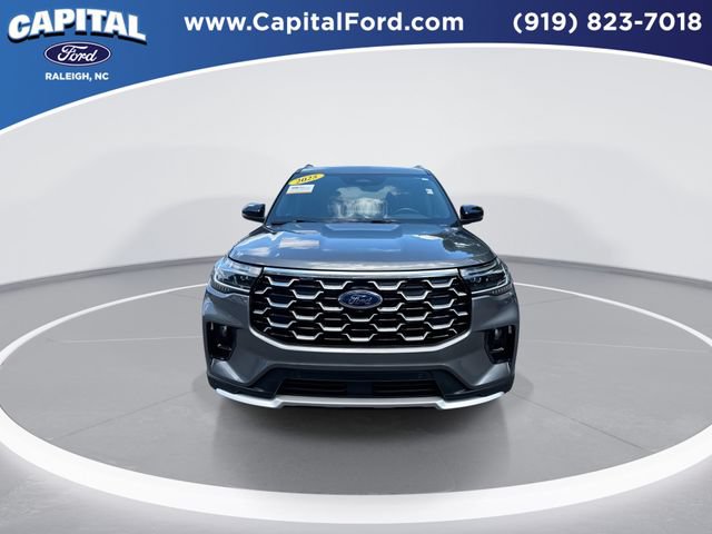 Certified 2025 Ford Explorer Platinum RWD image 3