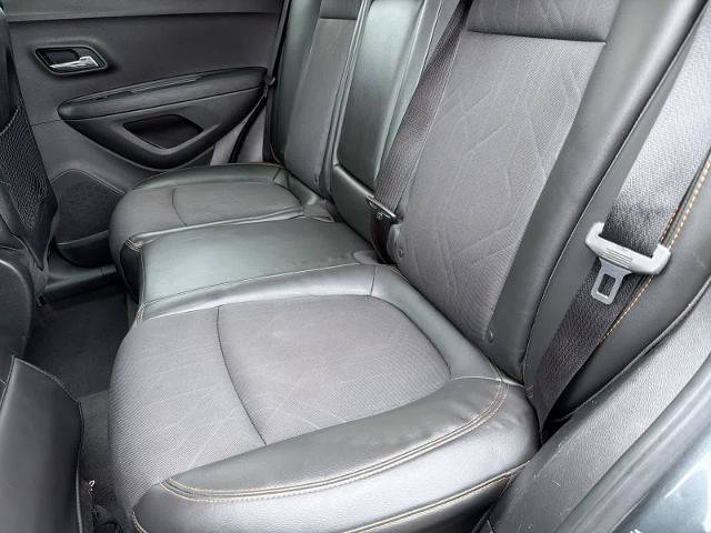 Used 2017 Chevrolet Trax LT w/ Driver Confidence Package AWD/4WD image 20