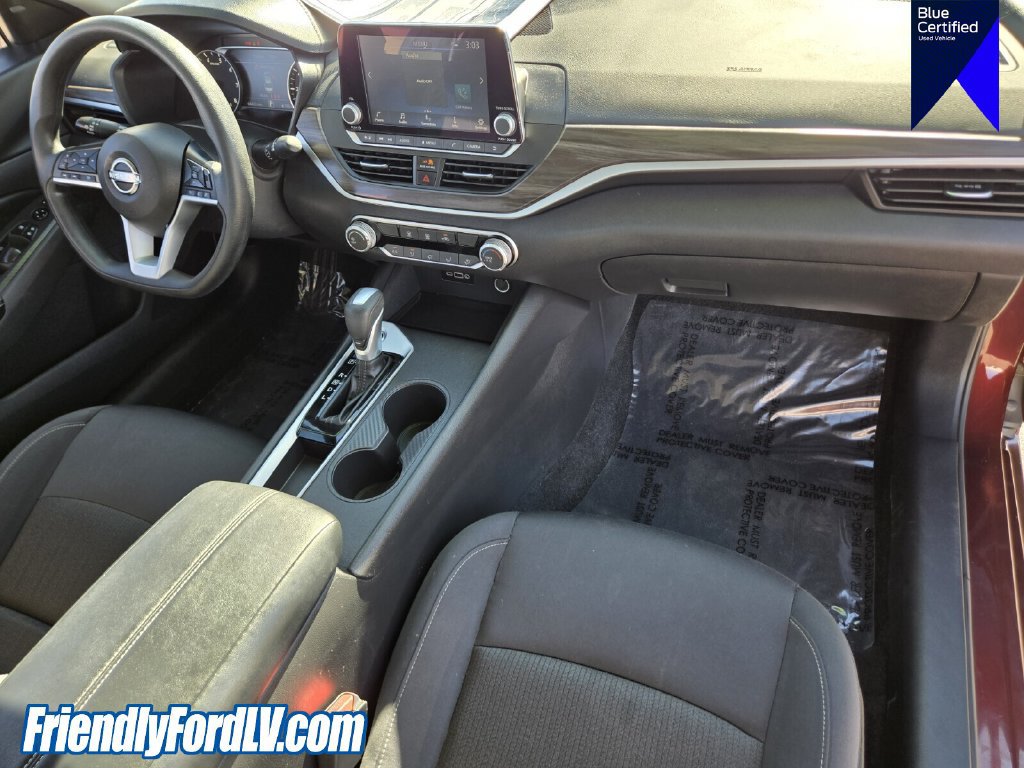 Used 2025 Nissan Altima 2.5 SV FWD image 19