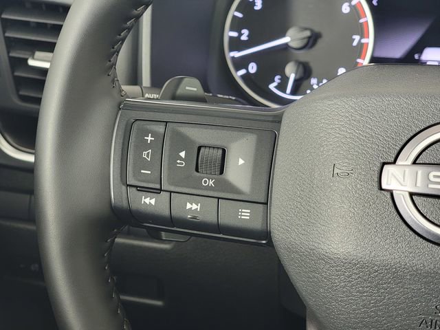 Used 2026 Nissan Rogue SV FWD image 28