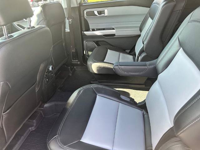 Certified 2023 Ford Explorer XLT w/ Equipment Group 202A AWD/4WD image 17