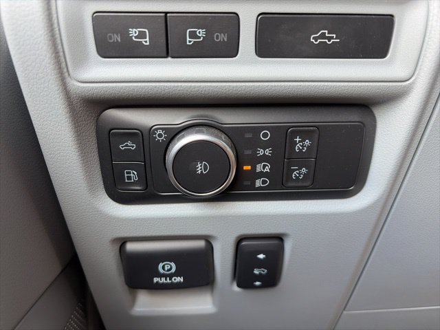 Certified 2022 Ford F150 Limited AWD/4WD image 14