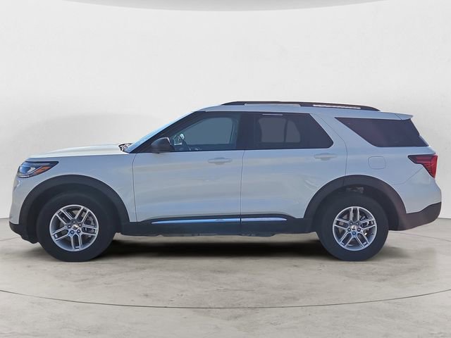Certified 2025 Ford Explorer Active AWD/4WD image 2