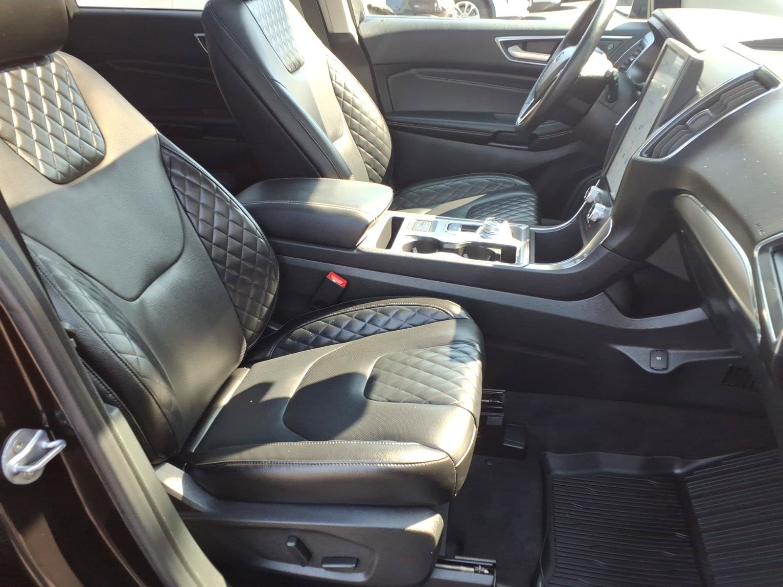 Certified 2023 Ford Edge Titanium w/ Equipment Group 301A AWD/4WD image 23