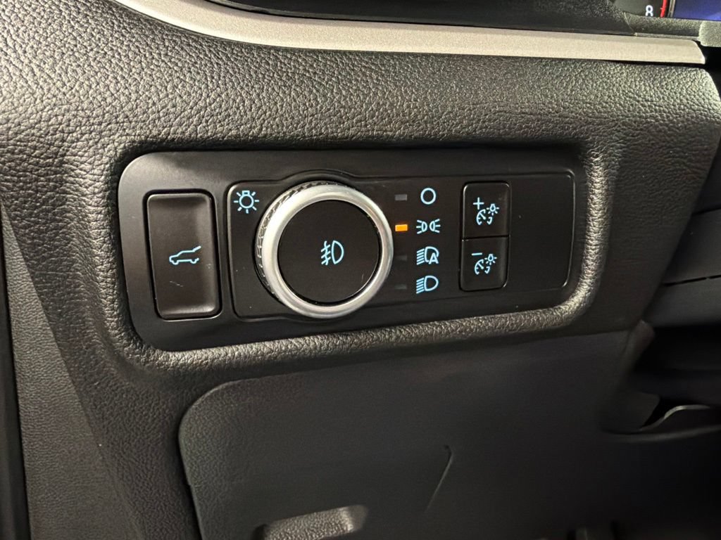Certified 2023 Ford Explorer XLT w/ Equipment Group 202A AWD/4WD image 25