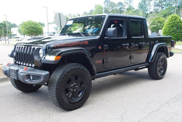 Used 2022 Jeep Gladiator Mojave w/ Cold Weather Group AWD/4WD image 3