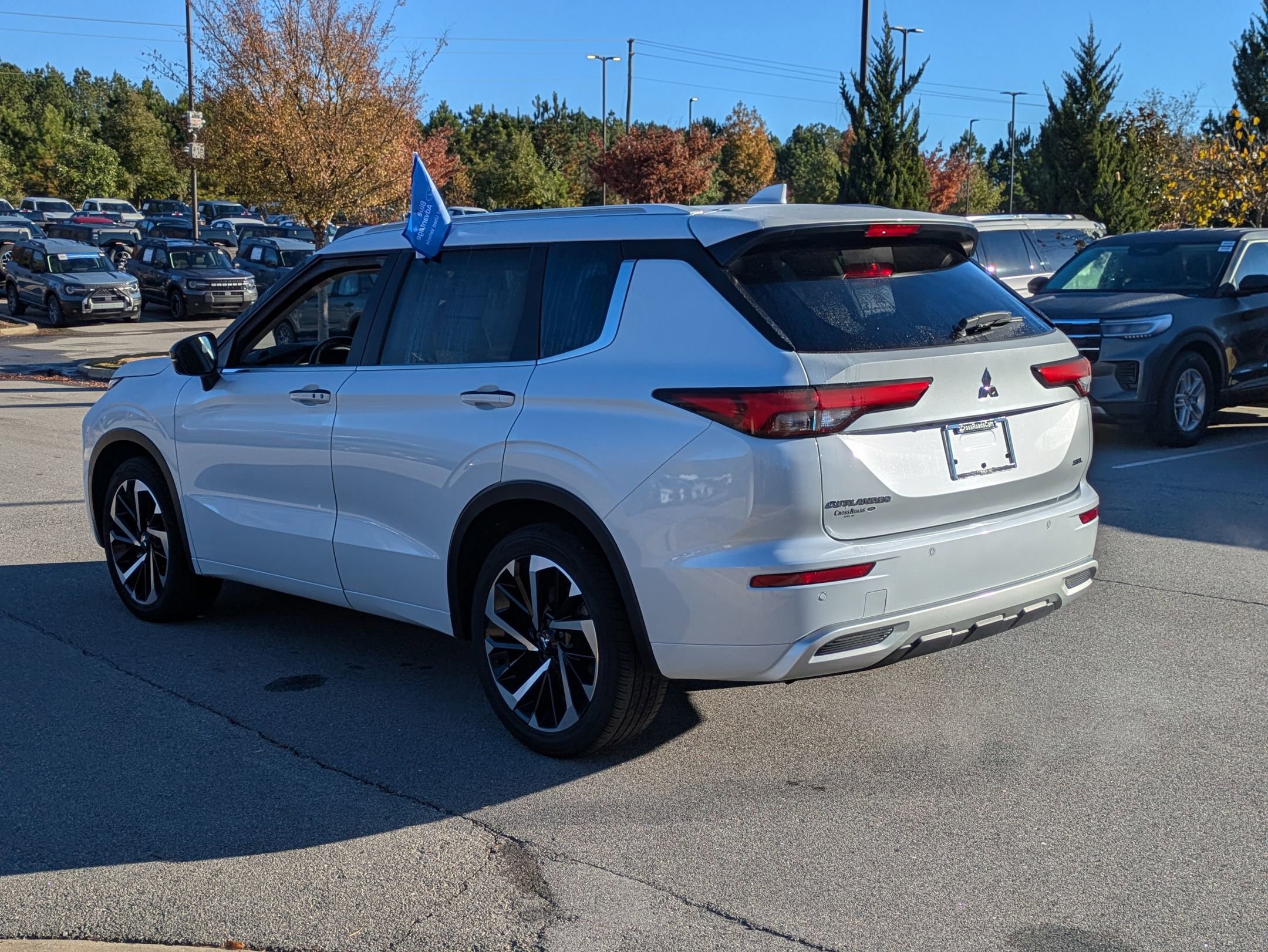 Used 2024 Mitsubishi Outlander SEL Black Edition image 3