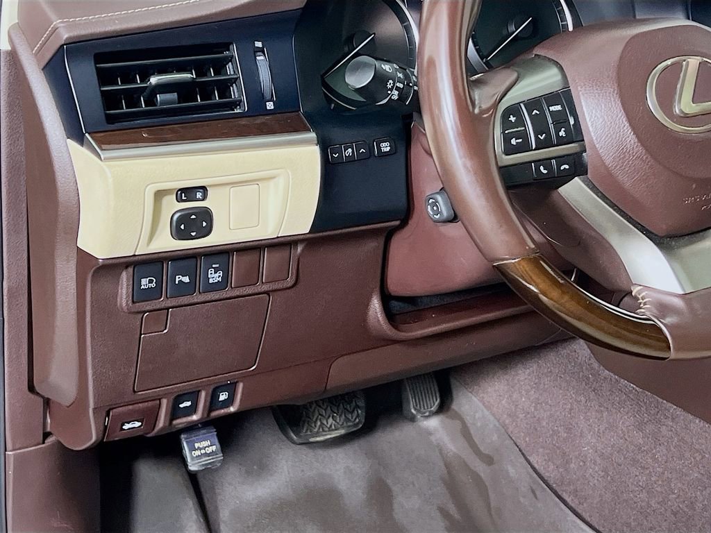 Used 2018 Lexus ES 350 w/ Navigation System Package image 12