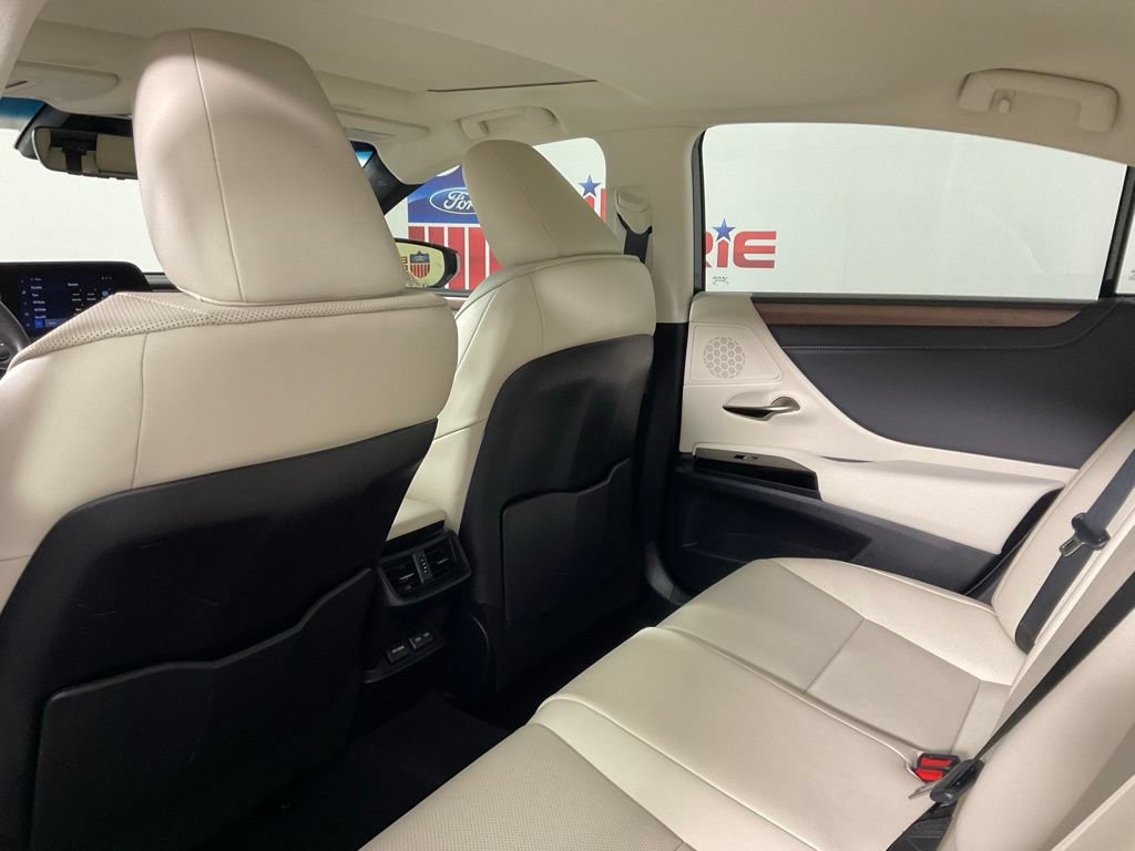 Used 2024 Lexus ES 350 w/ Premium Package FWD image 15
