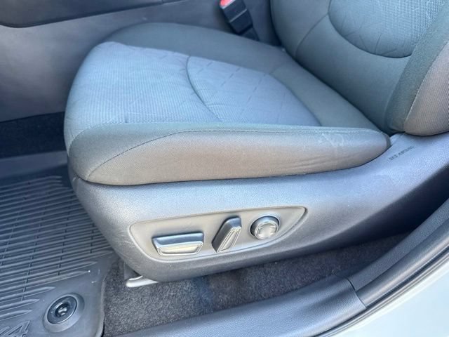 Used 2025 Toyota RAV4 XLE w/ Convenience Package AWD/4WD image 17