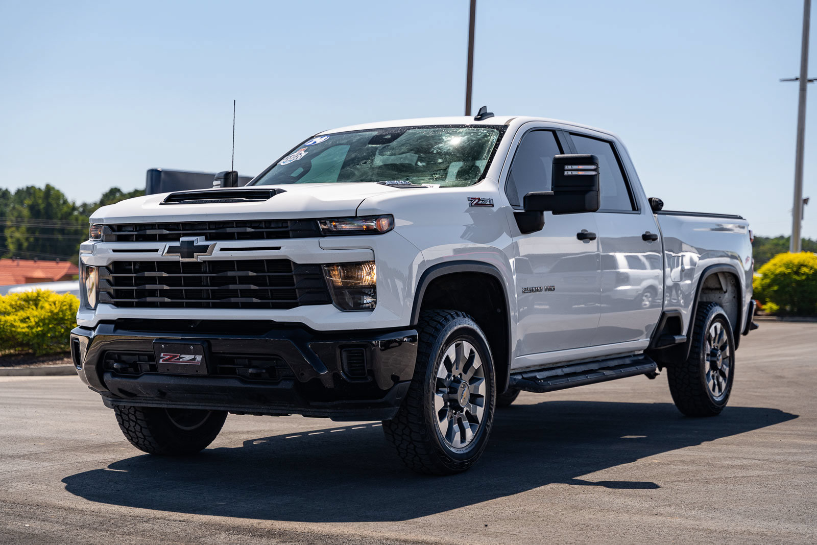 Used 2024 Chevrolet Silverado 2500 Custom w/ Custom Value Package AWD/4WD image 3