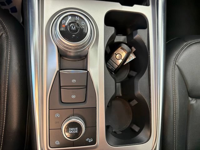 Certified 2020 Ford Explorer XLT w/ Equipment Group 202A AWD/4WD image 26