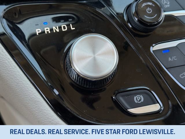 Used 2024 Chrysler Pacifica Limited image 18