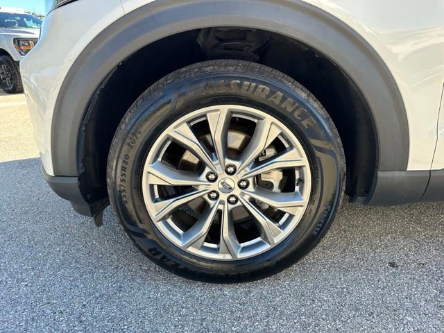Certified 2022 Ford Explorer XLT w/ Equipment Group 202A image 31