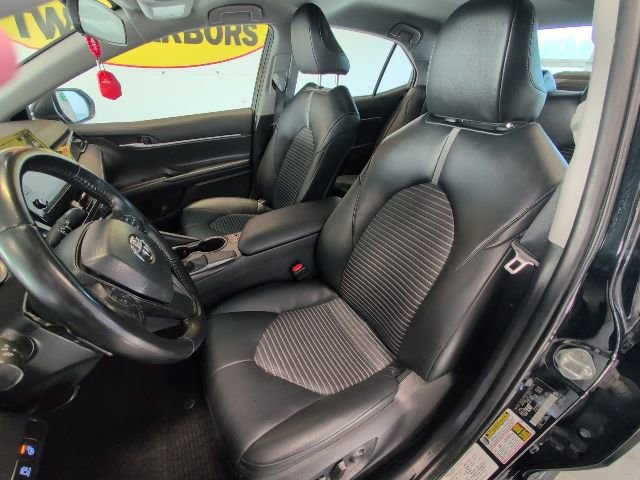 Used 2023 Toyota Camry SE FWD image 13
