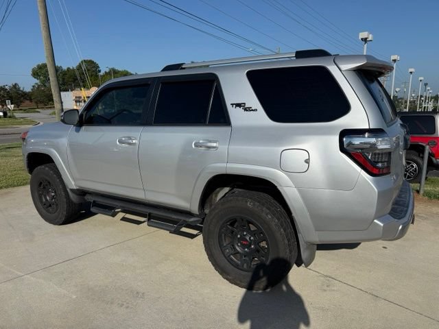 Used 2018 Toyota 4Runner TRD Off-Road Premium AWD/4WD image 8