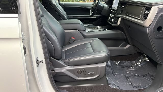 Certified 2023 Ford Expedition XLT RWD image 15