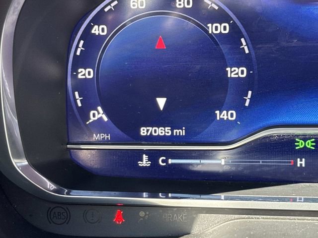 Used 2022 Chevrolet Tahoe Z71 w/ Z71 Off-Road Package image 3