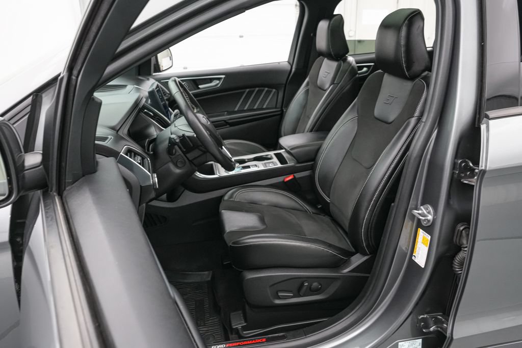 Certified 2023 Ford Edge ST w/ Equipment Group 401A AWD/4WD image 12