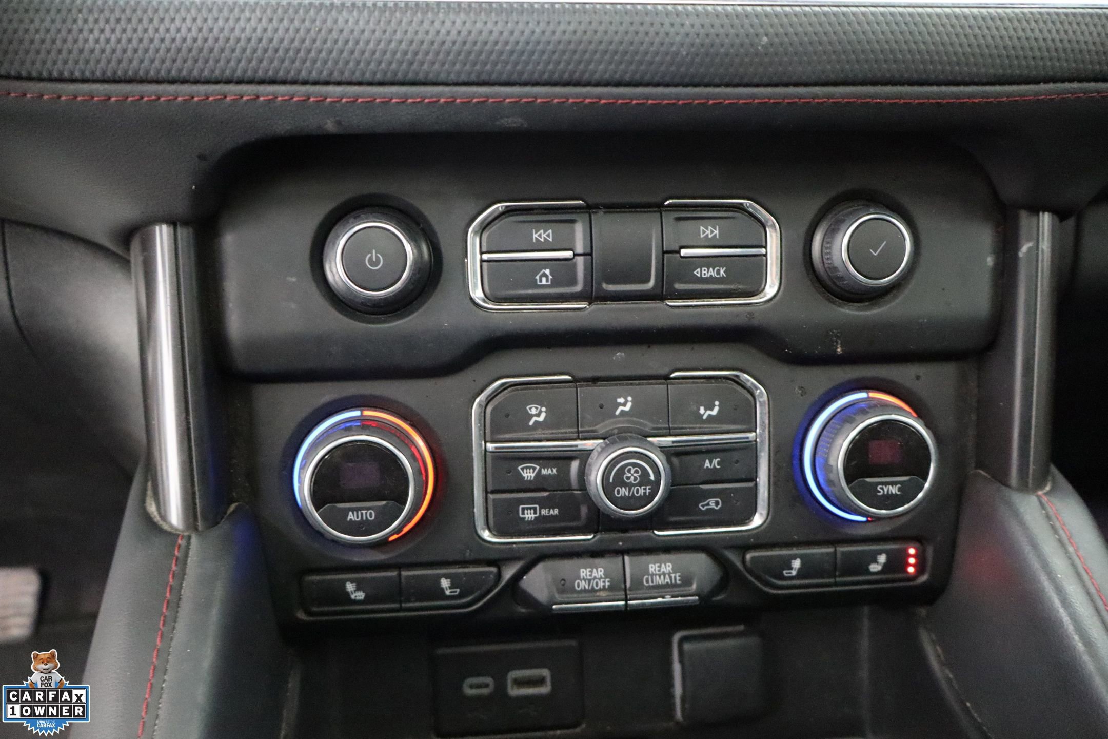 Used 2023 Chevrolet Suburban RST w/ Luxury Package image 18