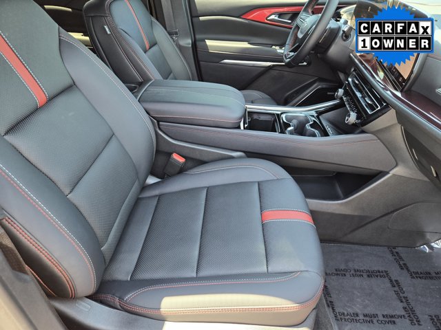 Used 2025 Chevrolet Traverse RS AWD/4WD image 12
