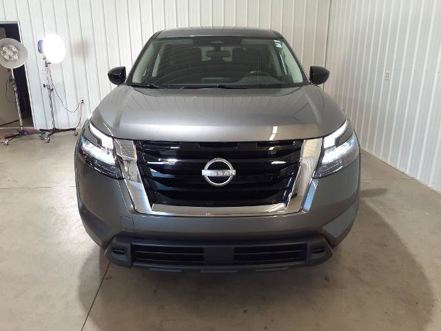 Used 2025 Nissan Pathfinder S AWD/4WD image 21