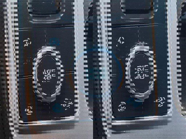 Certified 2020 Ford Explorer XLT w/ Class III Trailer Tow Package image 19