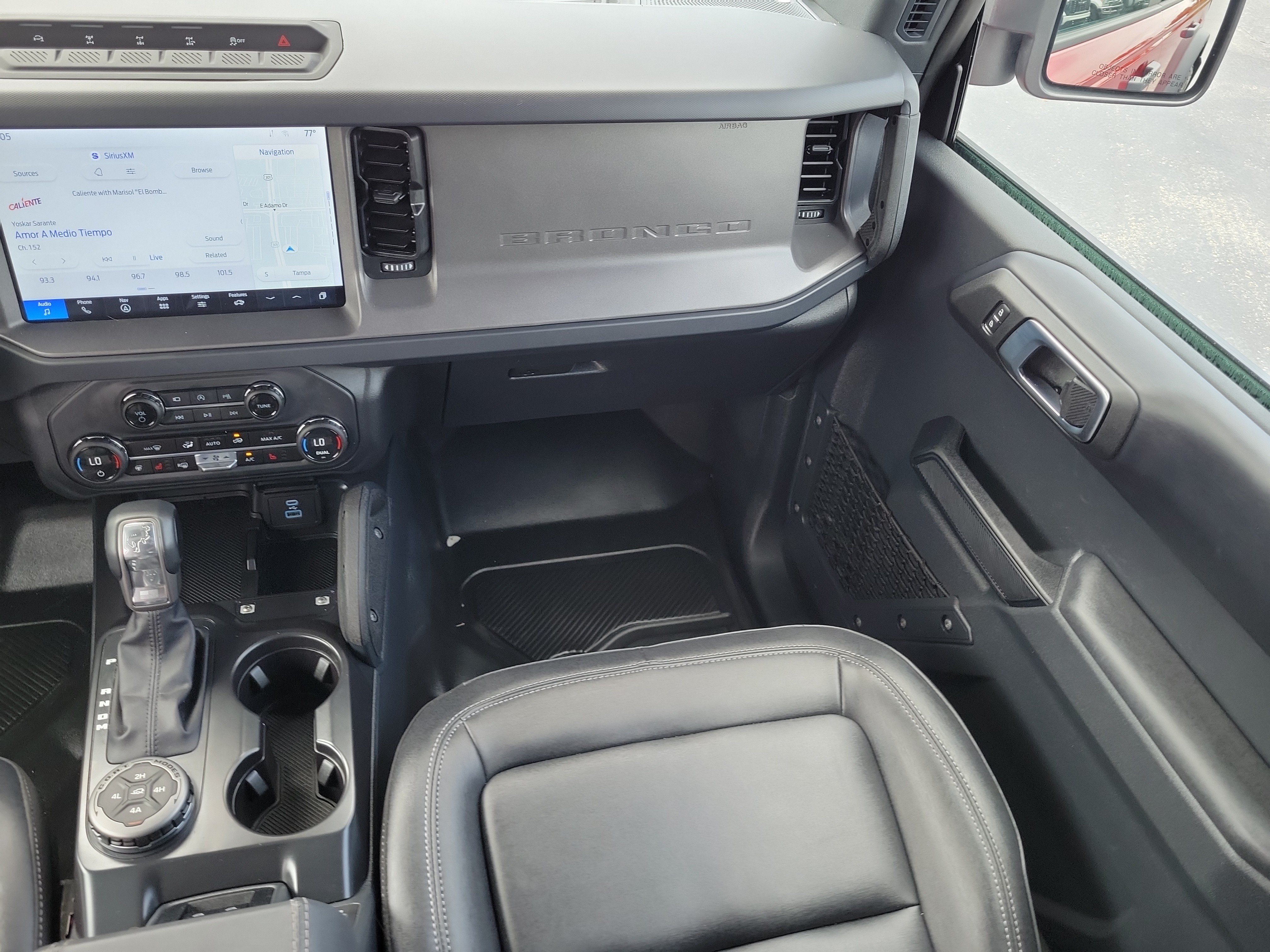 Certified 2025 Ford Bronco Badlands AWD/4WD image 14