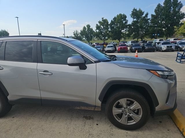 Used 2024 Toyota RAV4 XLE FWD image 19