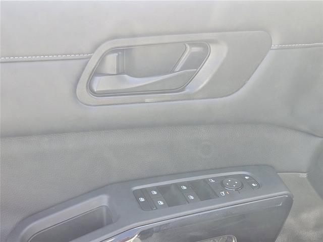 Used 2024 Nissan Pathfinder SV FWD image 16